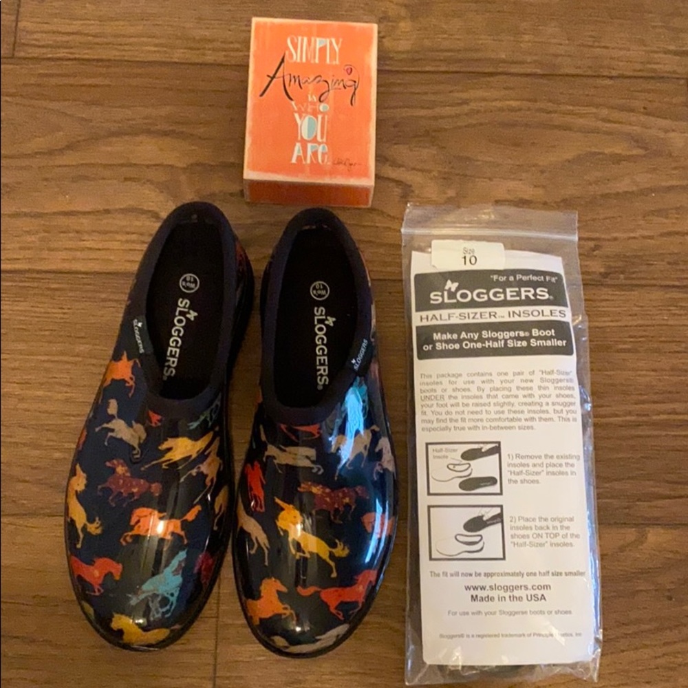 Women’s SZ 10 Horse Design Sloggers Shoe Brand New